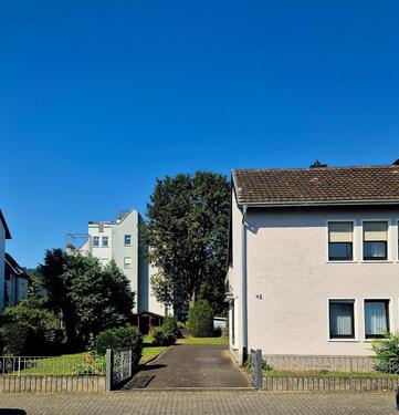 Foto - WG Zimmer in teilmöbliertem Haus zu vermieten