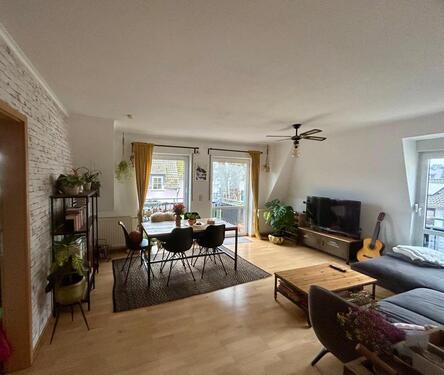 Foto - Sehr schöne helle 3 Zimmer Dachgeschoss Wohnung