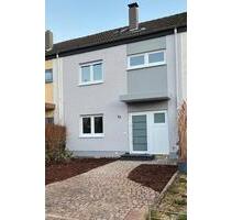 Traumhaftes Reihenhaus 5 Zi. (Kernsaniert) mit Keller und Garten - Saulheim