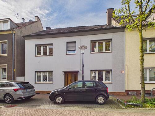 Foto - Zentral gelegene 3,5-Zimmer-Wohnung mit Balkon und Parkblick!