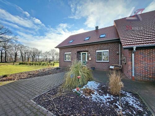 Foto - 2 Zimmer Dachgeschoßwohnung zur Miete in Uplengen