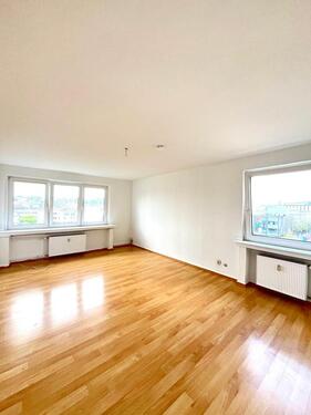 Foto - Ihr Logenplatz in der City – 2,5 Zimmer mit traumhaftem Ausblick