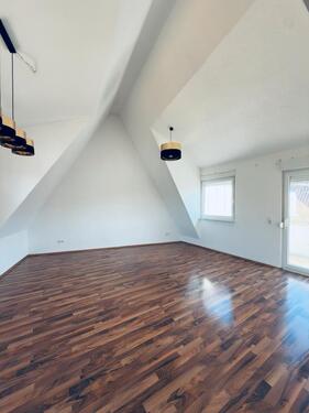 Foto - 3.5 Zimmer Dachgeschoßwohnung zur Miete in Ditzingen