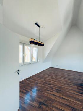 Foto - 3.5 Zimmer Dachgeschoßwohnung in Ditzingen