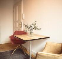 Charmante Dachterrassen-Wohnung voll möbliert in Erfurt