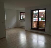 Große 3-Raumwohnung im EG in ländlicher Umgebung - Glauchau