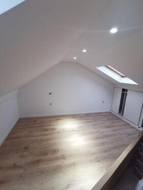 Foto - Vermietung: 1-Zimmer-Appartement im Dachgeschoss