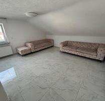 4 Zimmer Dachgeschosswohnung - 1.300,00&nbsp;EUR Kaltmiete, ca.&nbsp; 75,00&nbsp;m&sup2; in Gießen (PLZ: 35396) Wieseck