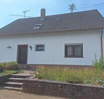 Merzig-Schwemlingen: Haus in ruhiger Lage, ohne Stufe ins EG mgl.