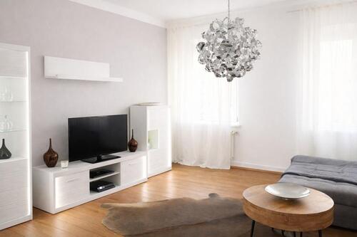 Foto - ALTBAUJUWEL IM RHEINGAUVIERTEL! Gepflegte Zwei-Zimmer-Wohnung mit Balkon und Einbauküche