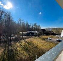 3 Zimmer Wohnung 395,-€ Warm - 255,00&nbsp;EUR Kaltmiete, ca.&nbsp; 60,00&nbsp;m&sup2; in Weischlitz (PLZ: 08538)