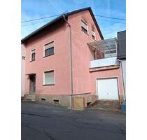 Ein - Zweifamilienhaus in Idar von privat zu verkaufen - Idar-Oberstein