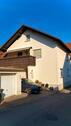 Foto - Modernisiertes Einfamilienhaus mit Garage und Balkon