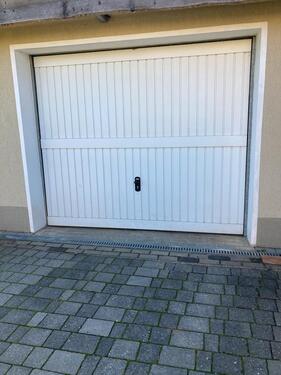 Foto - Garage zur Mitnutzung - 70,00 EUR Miete,