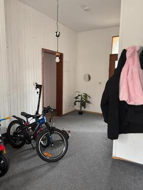 Foto - 3ZKB Wohung EG, Zentral - 850,00&nbsp;EUR Kaltmiete, ca.&nbsp; 100,00&nbsp;m&sup2;