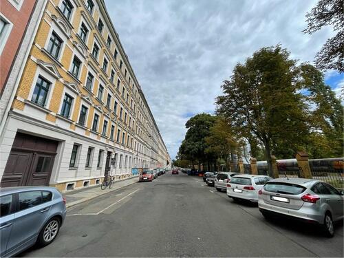 Foto - Gepflegte 2-Zimmer DG-Wohnung mit EBK nahe Lene-Voigt-Park