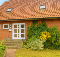 Einfamilienhaus Westerrade - 6 Zi., 130 m², Keller, Kamin, Garage - Geschendorf