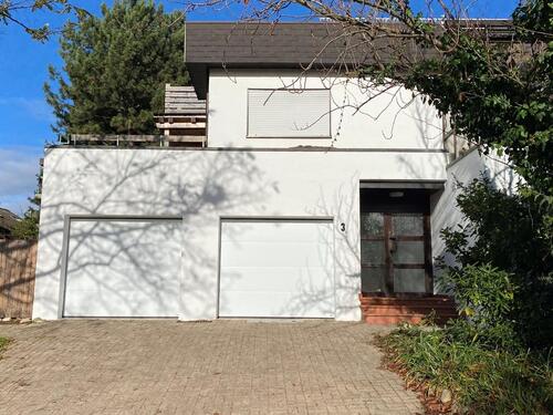 Foto - Großzügiges EFH mit gr. Garten und Praxiseinh. in ruhiger Lage