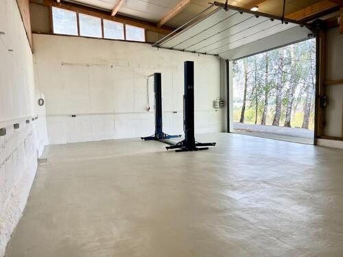 Foto - 117m² Schrauber Halle zu vermieten