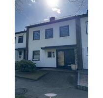 PROVISIONSFREI: Reihenhaus mit Sauna & Garten - Viersen Hülsdonk