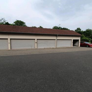 Foto - Garage duplexparker Stellplatz Doppelparker Oldtimer PKW