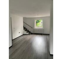 Schöne 3-Raum Maisonette Whg. im Grünen mit 2 Balkonen - Wilkau-Haßlau