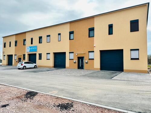 Foto - Gewerbehalle Halle Lagerhalle Gewerbeimmobilie Büro Lager Ab jetz