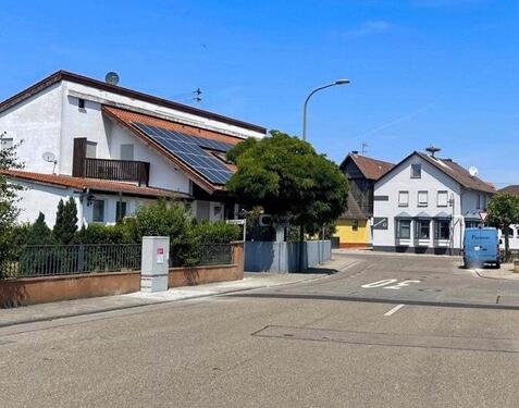 Foto - Großes Wohn- Geschäfthaus von privat