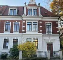 Wunderschöne,ruhige 3-Raum Altbau-Wohnung mit Balkon + Kachelofen - Zittau