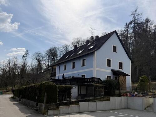 Foto - ERSTBEZUG NACH RENOVIERUNG - 3-Zimmer-Wohnung mit Balkon