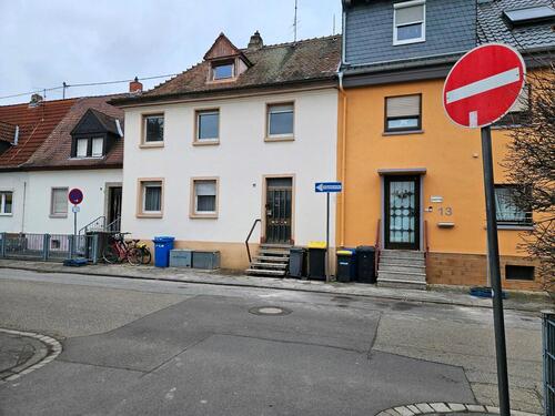 Foto - Zweifamilienhaus mit Entwicklungspotenzial in Lu Oggersheim