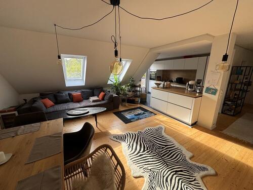 Foto - Großzügige neu sanierte 5-Zimmer-Wohnung mit Balkon - 5 Min von I