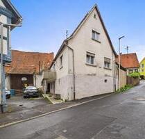 Großes Einfamilienhaus in Urspringen zu verkaufen - Würzburg Steinbachtal