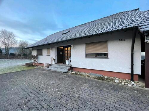 Foto - PROVISIONSFREIES 3-FAMILIENHAUS