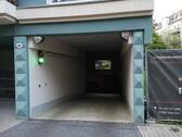 Foto - KFZ-Tiefgaragenplatz - Ihr sicherer Parkplatz in der Stadt!
