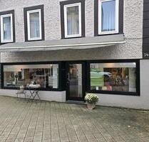 Ladenlokal - 1.500,00&nbsp;EUR Kaltmiete, ca.&nbsp; 100,00&nbsp;m&sup2; in Detmold (PLZ: 32756)