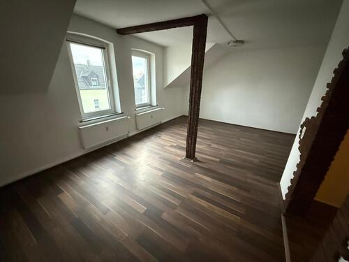 Foto - 4 Zimmer Dachgeschosswohnung 75qm *frisch renoviert*