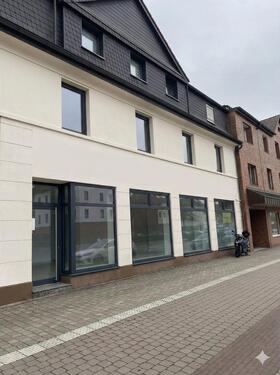 Foto - Attraktives Ladenlokal - 1.350,00&nbsp;EUR Kaltmiete, ca.&nbsp; 11,00&nbsp;m&sup2;