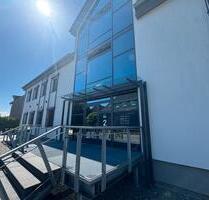 Komfortwohnung Hochparterre - 1.395,00 EUR Kaltmiete, in Wilhelmshaven (PLZ: 26386) Altengroden