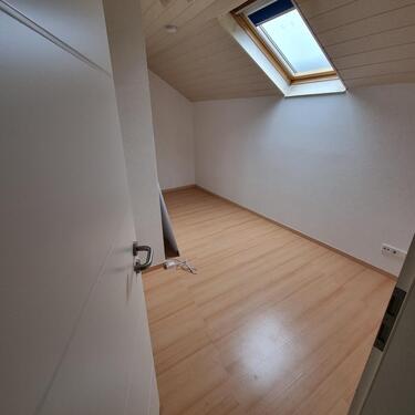 Foto - 3 Zimmer Dachgeschoßwohnung zur Miete in Ralingen