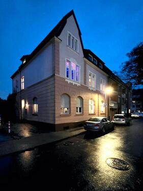 Foto - Altbau-Charme: 4,5 Zi. mit Echtholzparkett & sep. Home-Office-Zimmer in Top-Lage (Stadtwald-Nähe)