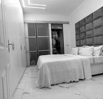 Möblierte Luxus 2 Zimmer Wohnung m. Einbauküche u. 2 Bädern! - Krefeld