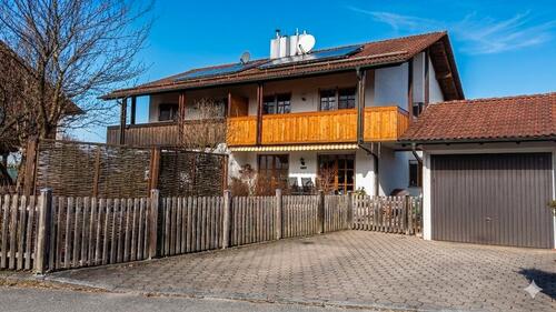 Foto - Helle Doppelhaushälfte mit viel Platz und Garten in Ostermünchen