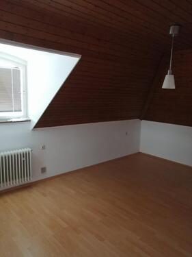Foto - 3 Zimmer Dachgeschoßwohnung zur Miete in Gottmadingen