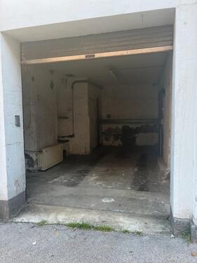 Foto - XXL Garage mit Strom und Licht Oskarstrasse
