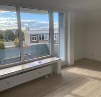 Sonnige, modernisierte Singlewohnung 2,5 Zi Balkon, stadtnah - Recklinghausen Berghausen
