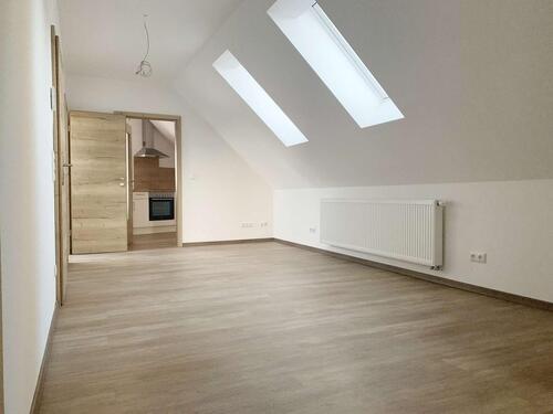 Foto - 2 Zimmer Dachgeschoßwohnung zur Miete in Schwandorf