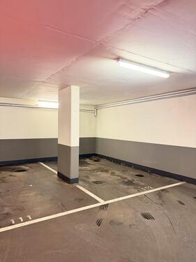Foto - Garagenstellplatz zu vermieten - 250,00&nbsp;EUR Miete,