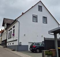 Renovierte Doppelhaushälfte mit viel Platz in 67659 Morlautern - Kaiserslautern Engelshof
