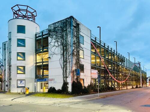 Foto - Parkhaus Parkplatz Garage unmittelbar am S-Bahnhof